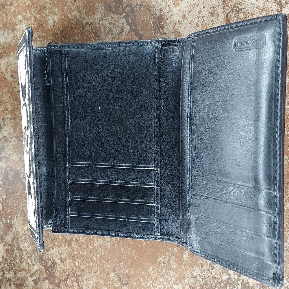 Coach wallet - Picture 3 of 3